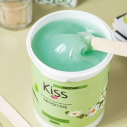 Kiss - Сахарная паста для депиляции Kiss sensitive 600г. (плотная)